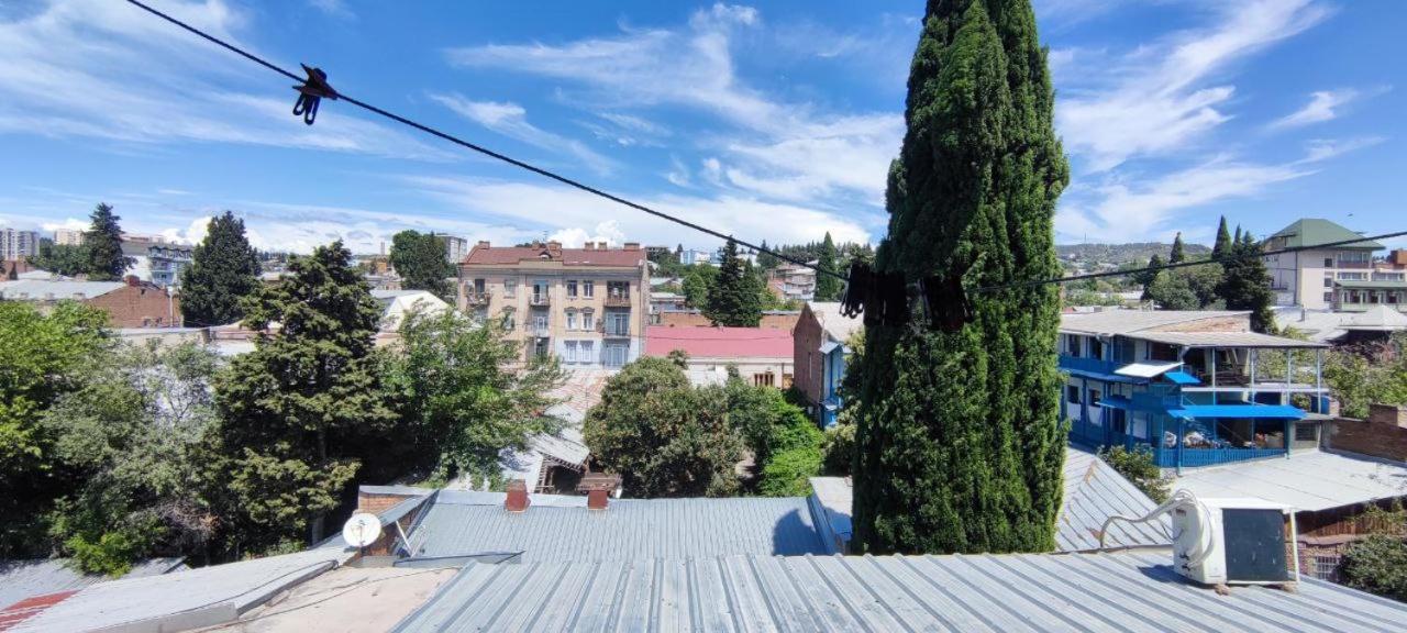 Guest House Irina Tbilisi Buitenkant foto