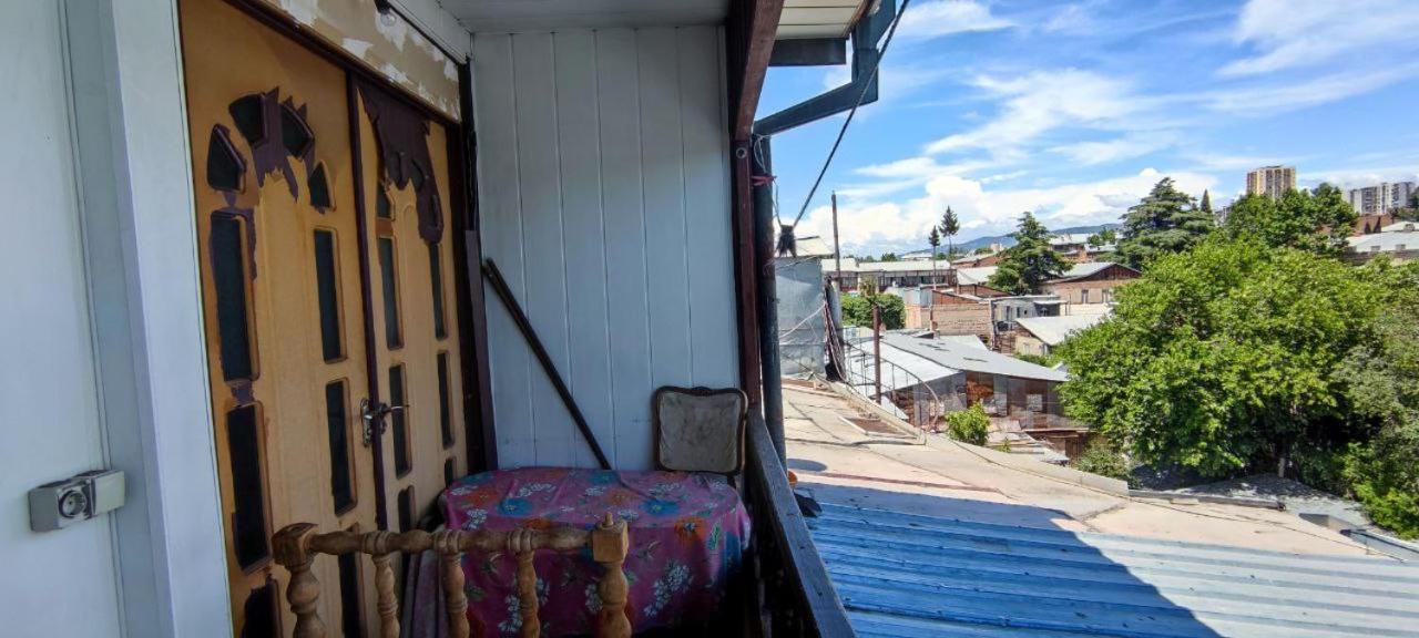 Guest House Irina Tbilisi Buitenkant foto