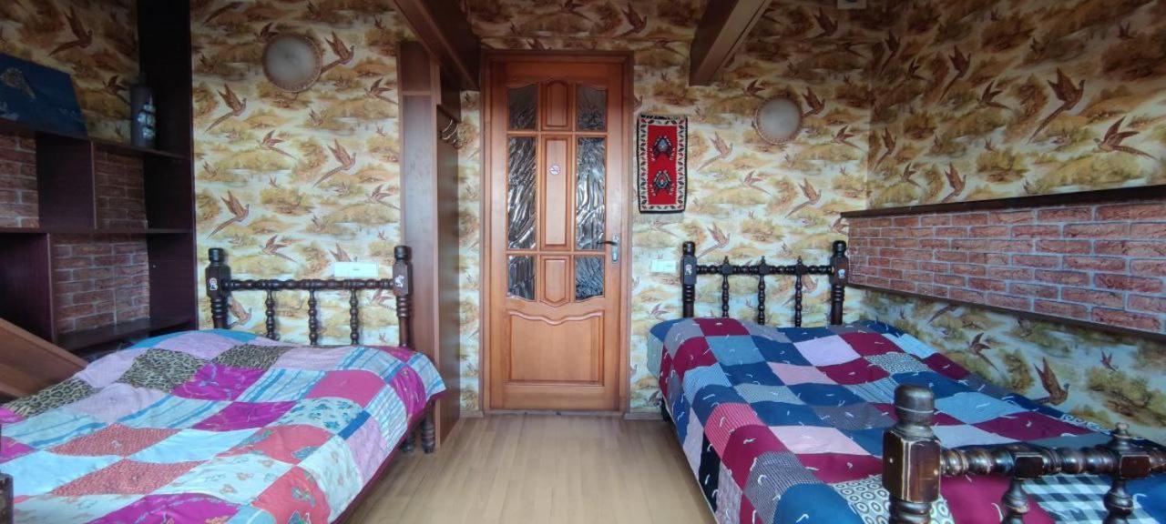 Guest House Irina Tbilisi Buitenkant foto