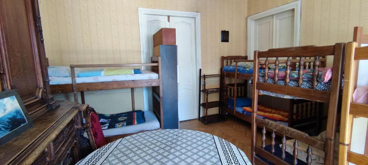 Guest House Irina Tbilisi Buitenkant foto