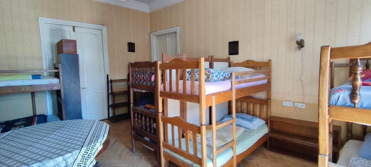 Guest House Irina Tbilisi Buitenkant foto