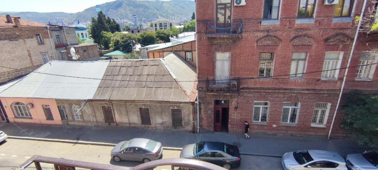 Guest House Irina Tbilisi Buitenkant foto