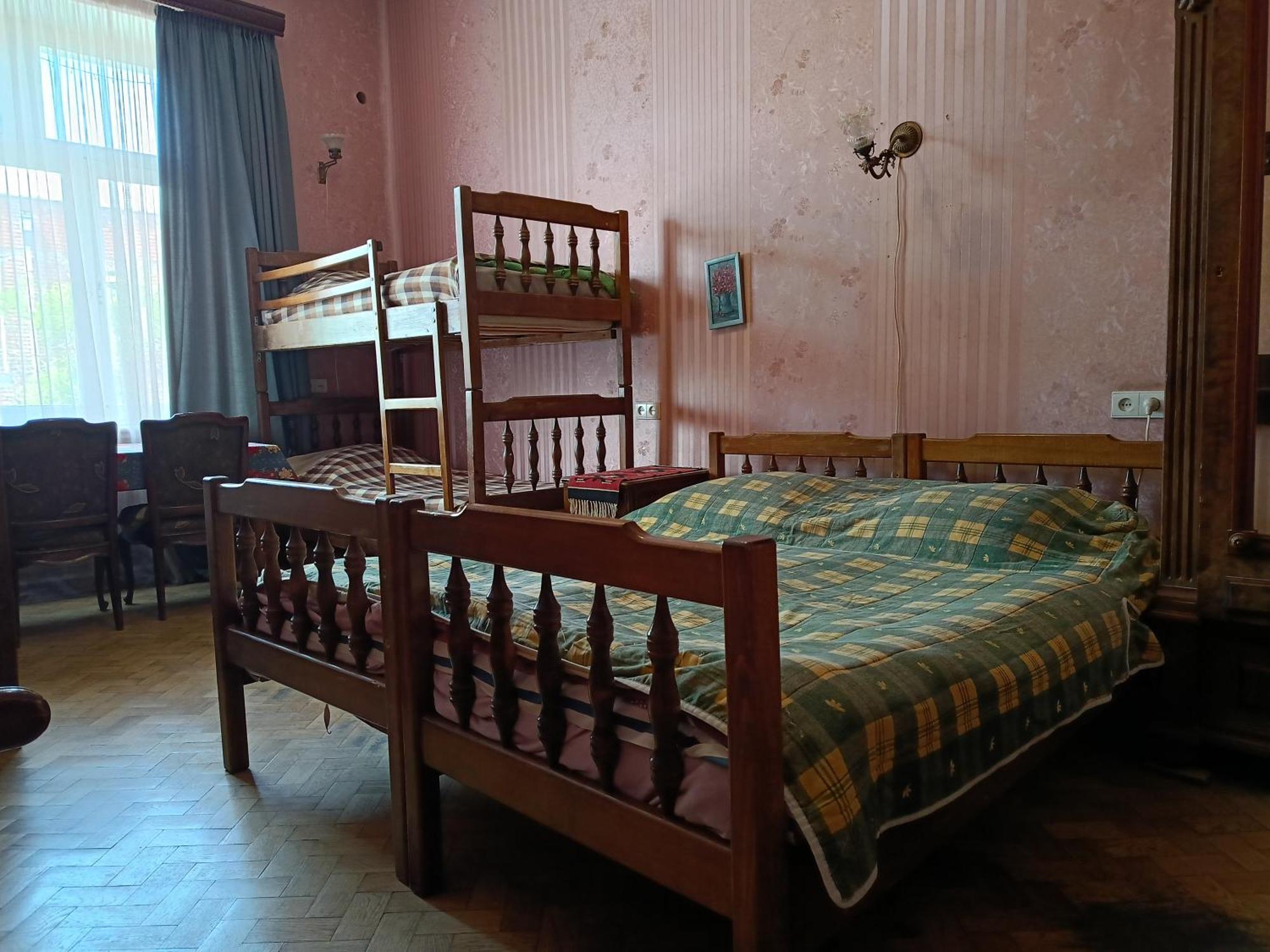 Guest House Irina Tbilisi Buitenkant foto