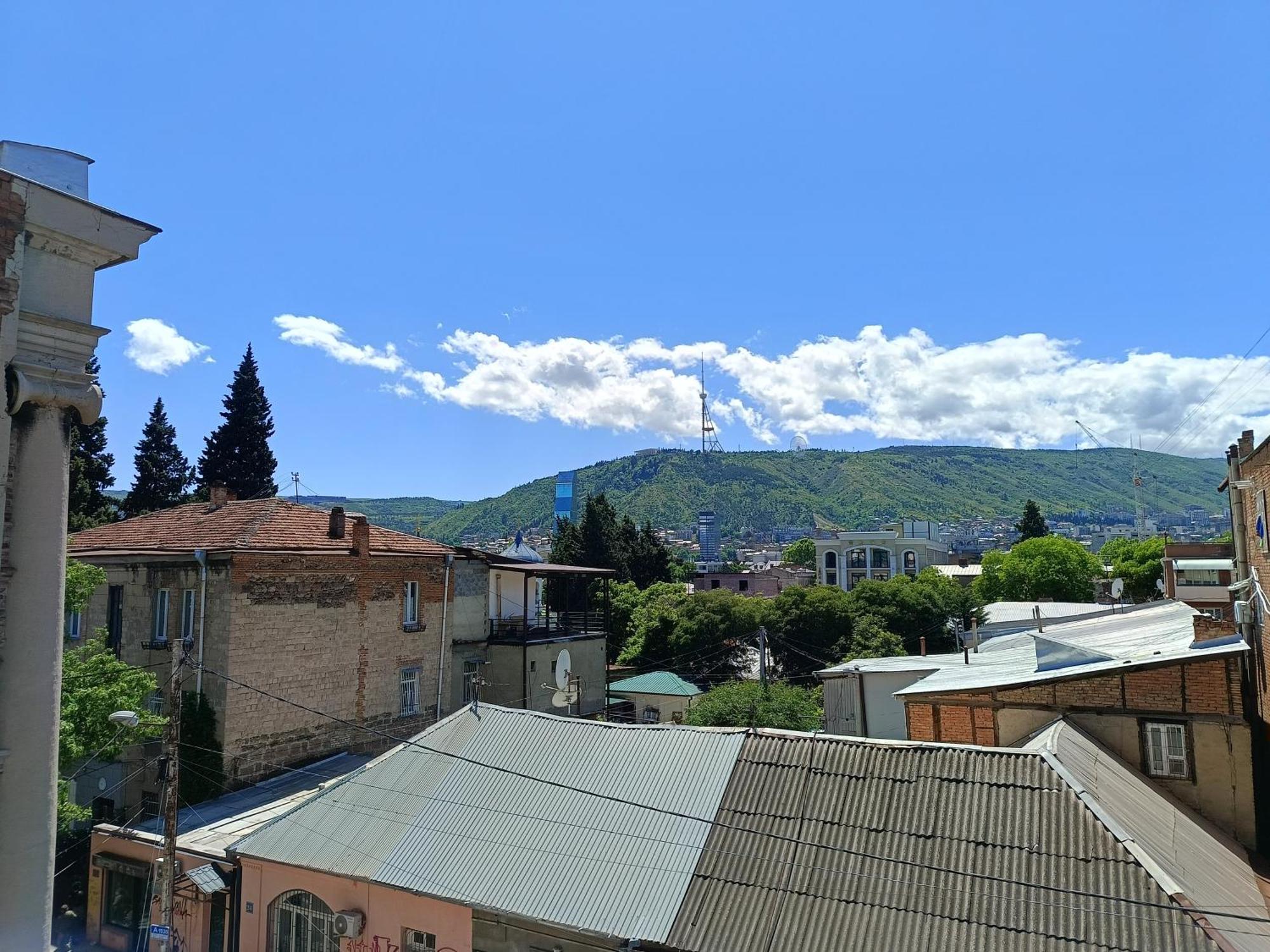 Guest House Irina Tbilisi Buitenkant foto